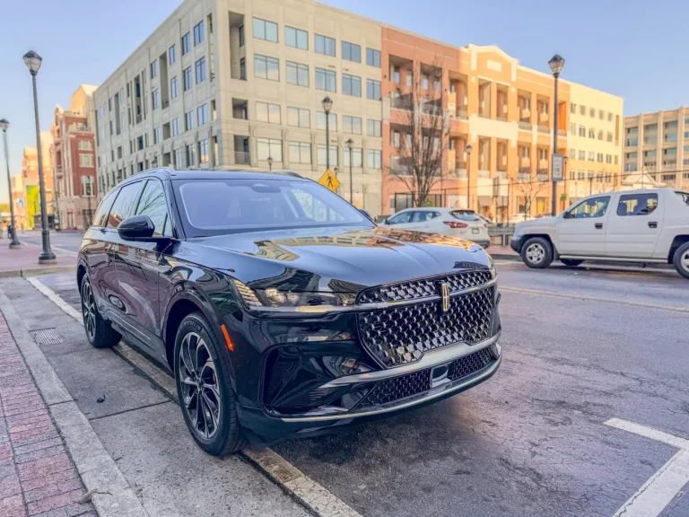 Lincoln Nautilus Electric SUV Arriving at Dealerships With Luxury Interior